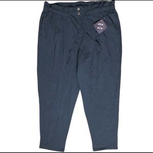 NWT Paper bag Waist Pant